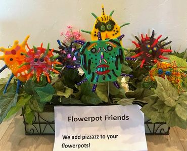 Flower pot friends