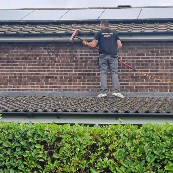 Cleaning soffits and facias in swallownest Sheffield