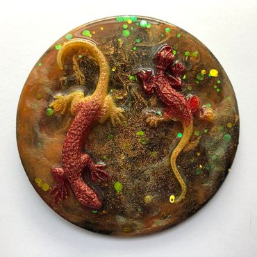 Brown lizards wonky little 3D resin artwork