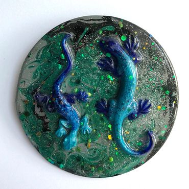 Blue lizards wonky little 3D resin artwork