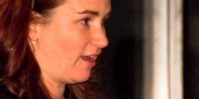 The artist as a presenter for an organization