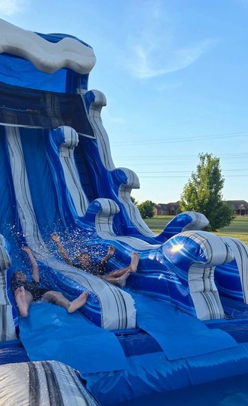 20’ Dual wave water slide