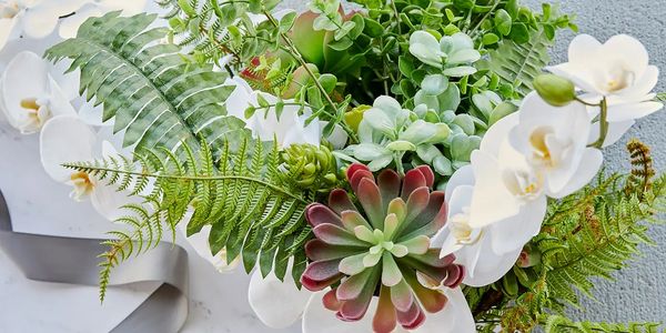 Modern wedding bouquet