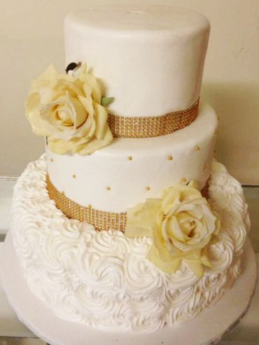 Wedding Baker- Heavenly Hostess