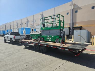 Hauling multiple scissor lifts in one load