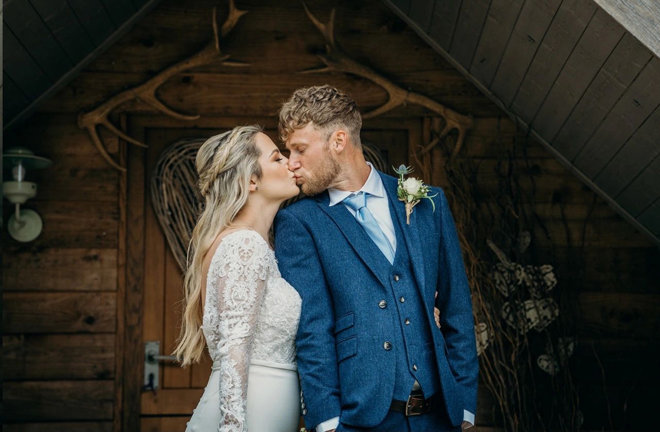 Devon bridal hair