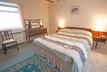 Muran Cottage bedroom