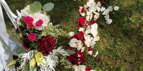 Judy Thompson, CT JP, CT wedding officiant, CT non-denominational minister, CT wedding venue