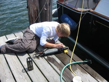 Servicing a YSI 6600 remote sensor unit in Uncle Robert's Cove, Lewis Bay