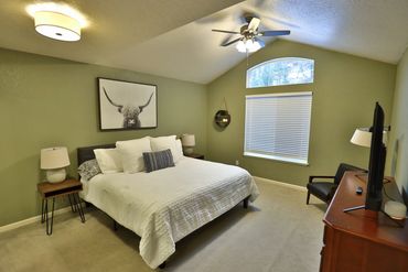 Master Suite At the Rattlesnake Retreat