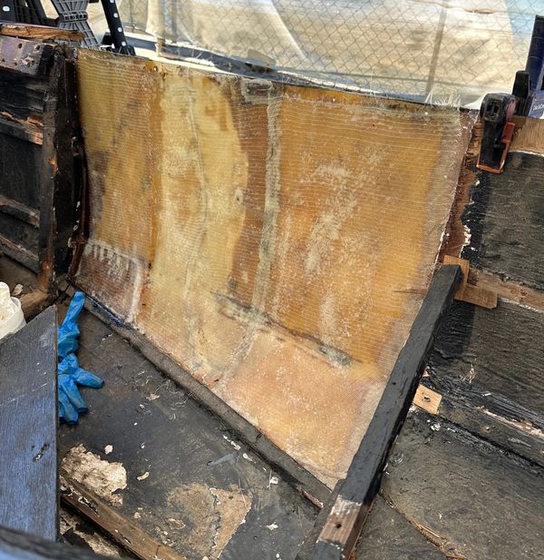 With aid of the fiberglass skin.