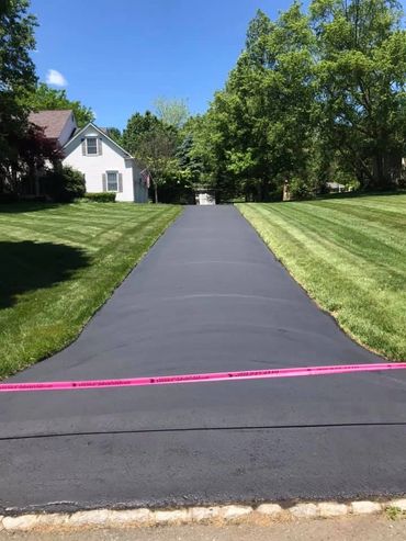 Keep your curb appeal with asphalt sealcoating