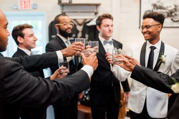 Groomsmen getting ready moments