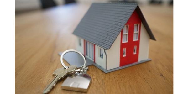 bedroom before and after home staging