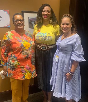 Young, Gifted, & Black author Dr. Joy Lawson Davis presents at a teacher professional development