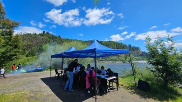 grupo de 15 pescadores