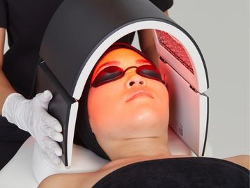 What is the HydraFacial?

Hydrafacial is a personalized experience. This non-invasive treatment impr