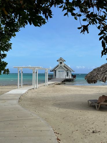 Megan Burke, travel agent, travel agency, castle and crown travel boutique, sandals planner, Disney