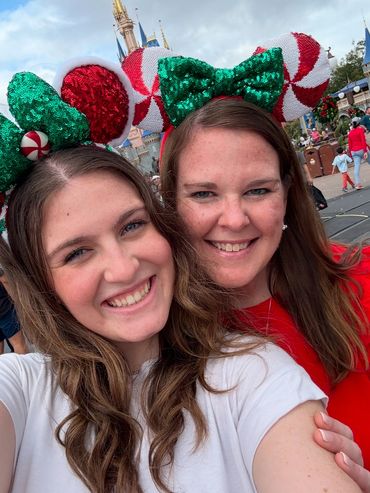 Lisa hardy, Disney travel agent, travel planner, castle and crown travel boutique, trussville, tn