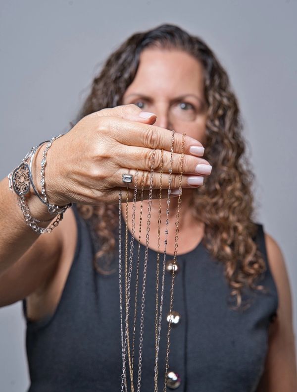 Permanent Jewelry chain display