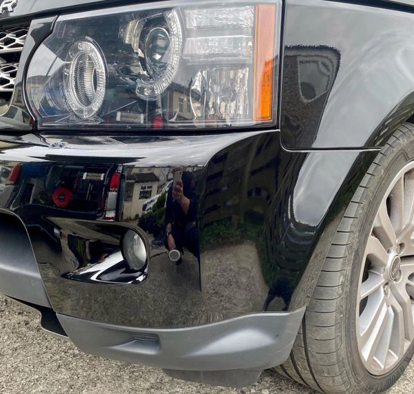 range rover bumper scuff repaired shiny gloss black