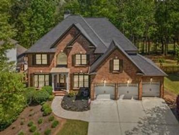 $750,000
Beautiful Canton 5 bedroom, 5 bathroom home on full basement in a swim/tennis community.