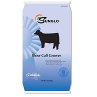 Sunglo® Show Calf Grower is the right choice to help your cattle grow, develop and stay on feed. 