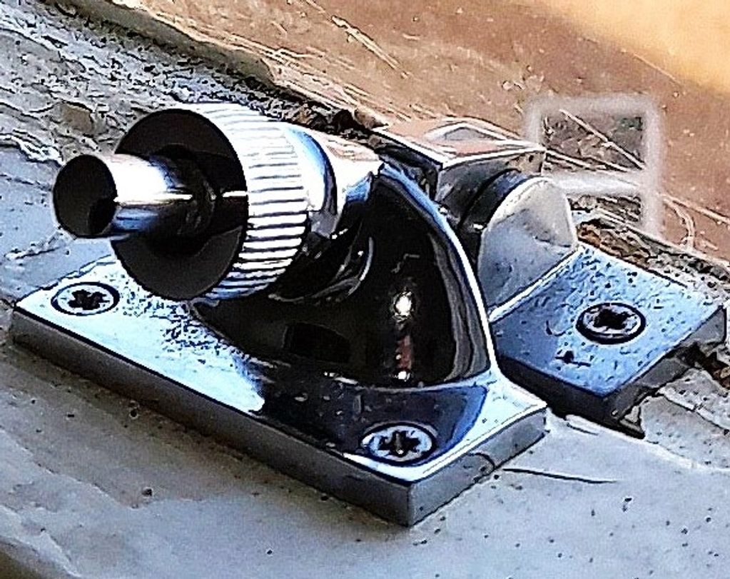 Sash Window locks Sutton