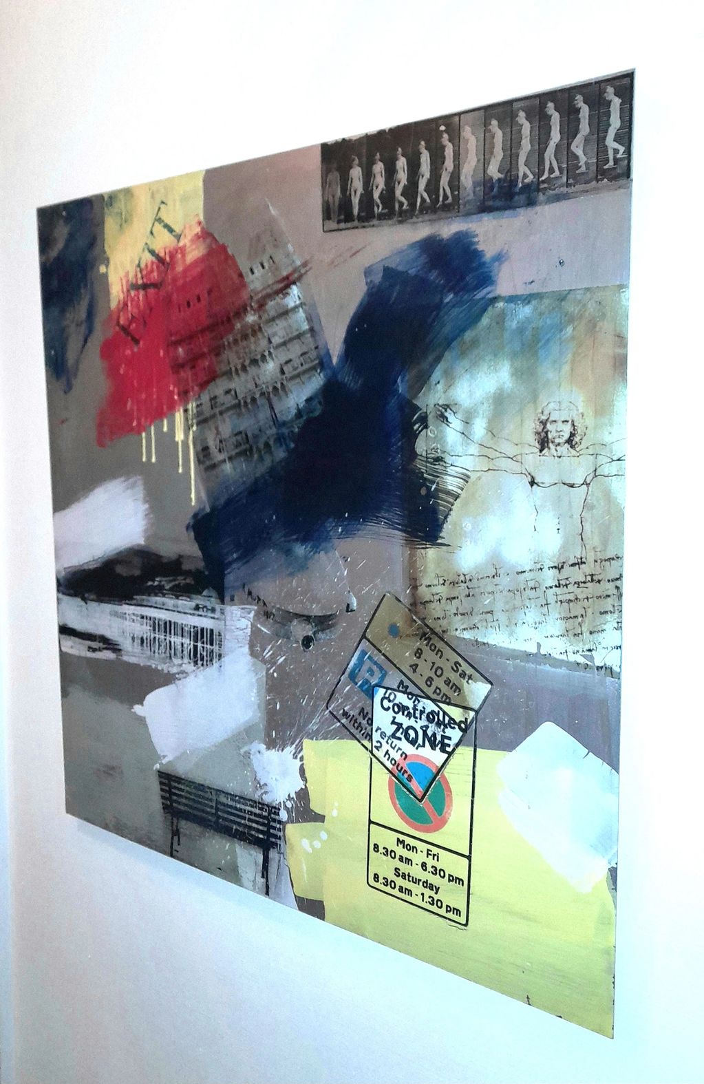 Picture hanging Sutton