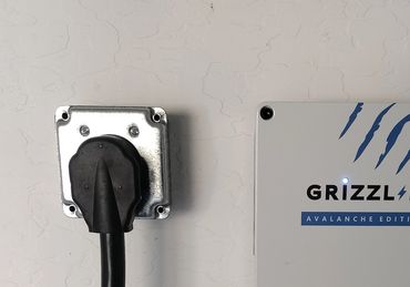 Grizzle plugged into Nema 14-50 for an EV charging station. Phoenix AZ