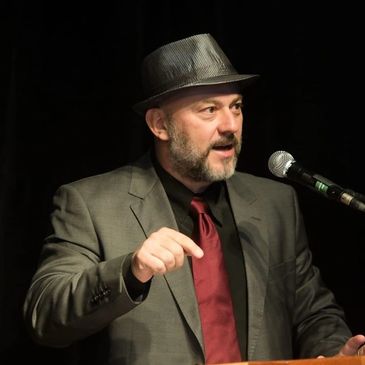 Imagem do maior escritor do Brasil sobre abstemiologia: Péricles Ziemmermann