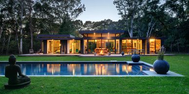 Florida-Victoria -135 000 00 Apartment. 2 bed ,1  bath,Open plan Kitchen, lounge,