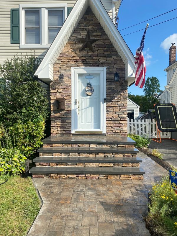 Cultured Stone Veneer