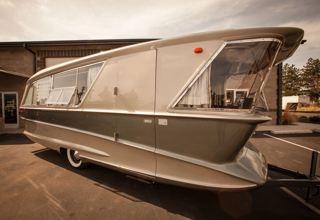 Vintage Holiday House Trailer