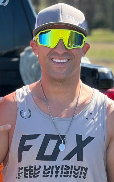 Mike Alessi and the Rogue Sunglass by Viral Brand