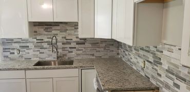 Tile kitchen backsplash installation