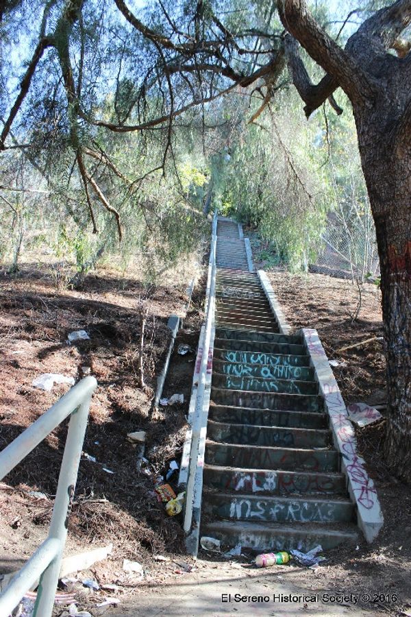 A series of photos as I toured El Sereno's Heidleman Stairway.