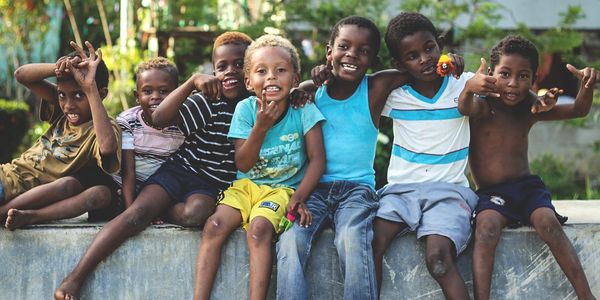 Our after-school outreach programs at our Bocas, Bastimentos & Cristobal serve hundreds of children.
