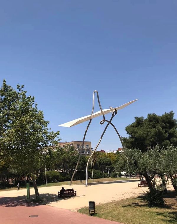 A stainless steel sculpture, David and Goliath, in he Parc de Les Cascades.