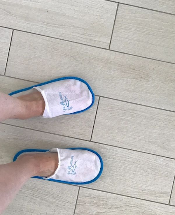 Kissingfish pedicures, Oia, Santorini