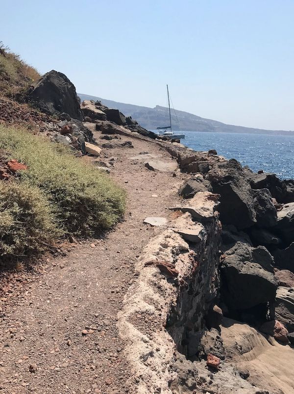 Ammoudi Bay walking out to the diving spot, Santorini