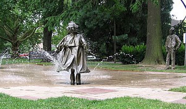 Beverly Cleary Statues at Grant Park