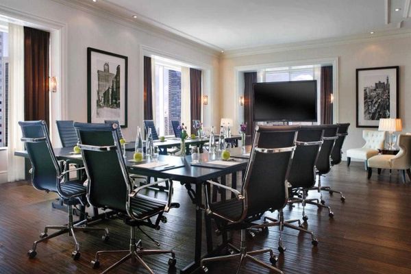 st regis conference room