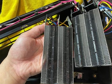 TOTO三乾王 浴室暖房乾燥機の分解清掃 比較的新しいタイプ清掃例