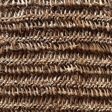 MU02PI002CSPP
PLANTAIN FIBER DARK FINISH
CROSS STITCH