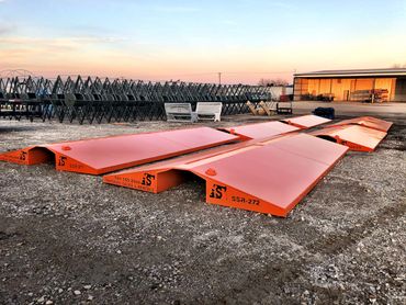 Layover roadcrossing