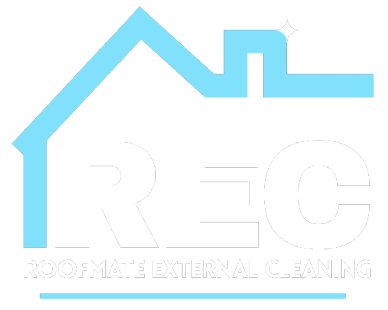Logo with a blue house outline and white text 'REC'.