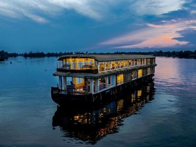 Alleppey Housbeoat