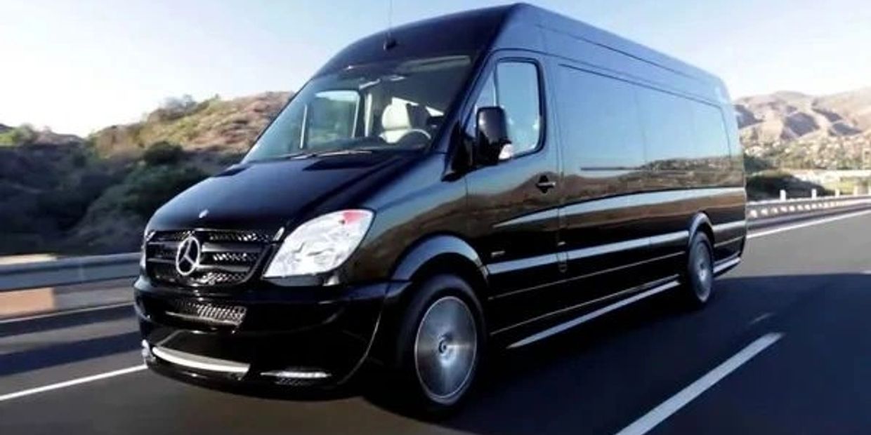 Folly Beach Airport Shuttle, Folly Beach Limo Hire, Folly Beach Limo Rental.