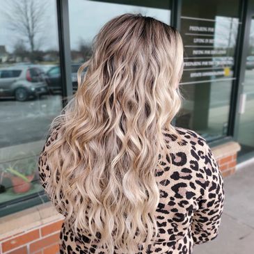 hand-tied hair extension method using 20 inch bellami machine wefts in walnut brown/ash blonde and